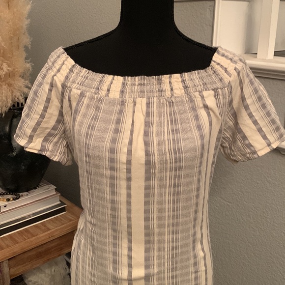 Abercrombie & Fitch Striped Gray Dress - Picture 2 of 6